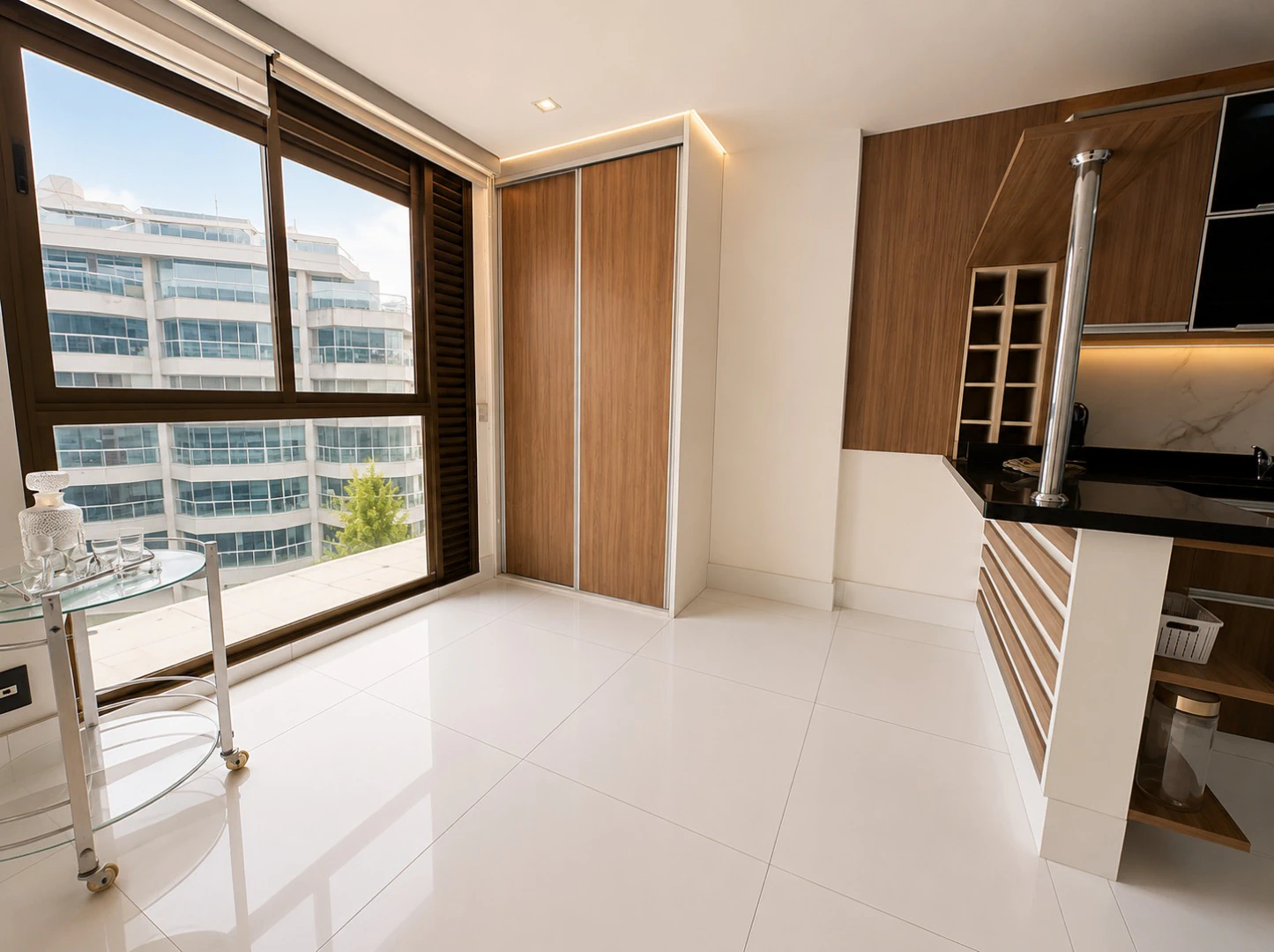 Furnished duplex penthouse with 2 en-suite bedrooms — photo 2