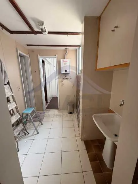 3-bedroom apartment with a bathtub — photo 19