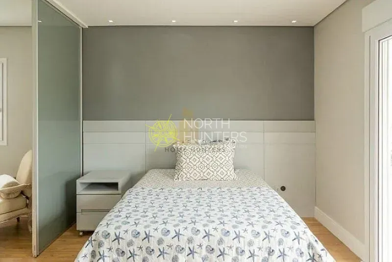 Furnished house with 7 bedrooms and open-plan gas kitchen — photo 19