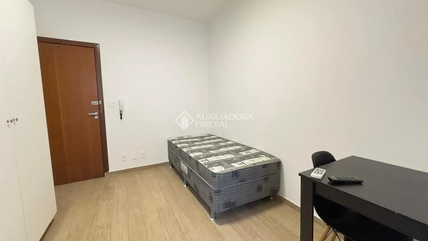 Furnished 16 m² apartment with 1 bedroom and 1 bathroom — photo 3