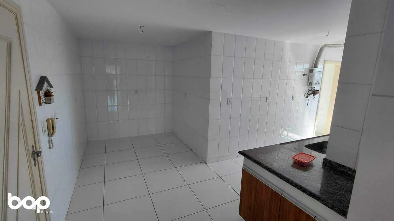 3-bedroom apartment with a water view in Rio de Janeiro — photo 2