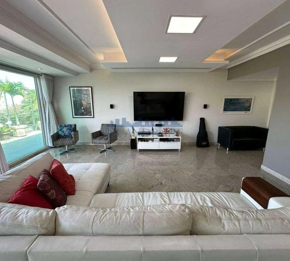 Duplex penthouse with 3 bedrooms and 355 m² — photo 14