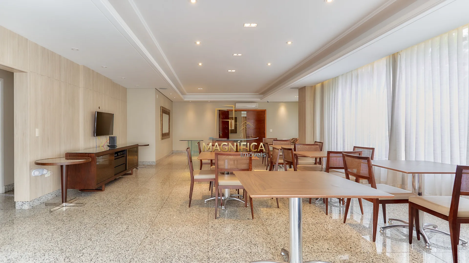 Apartamento de 322 m² con 3 suites y 4 plazas de garaje — photo 48
