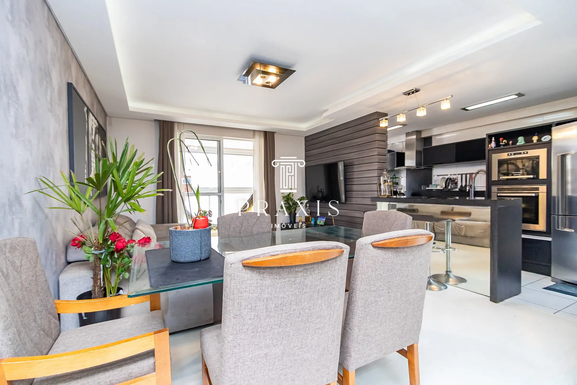 Apartment with 2 en-suite bedrooms and 3 bathrooms