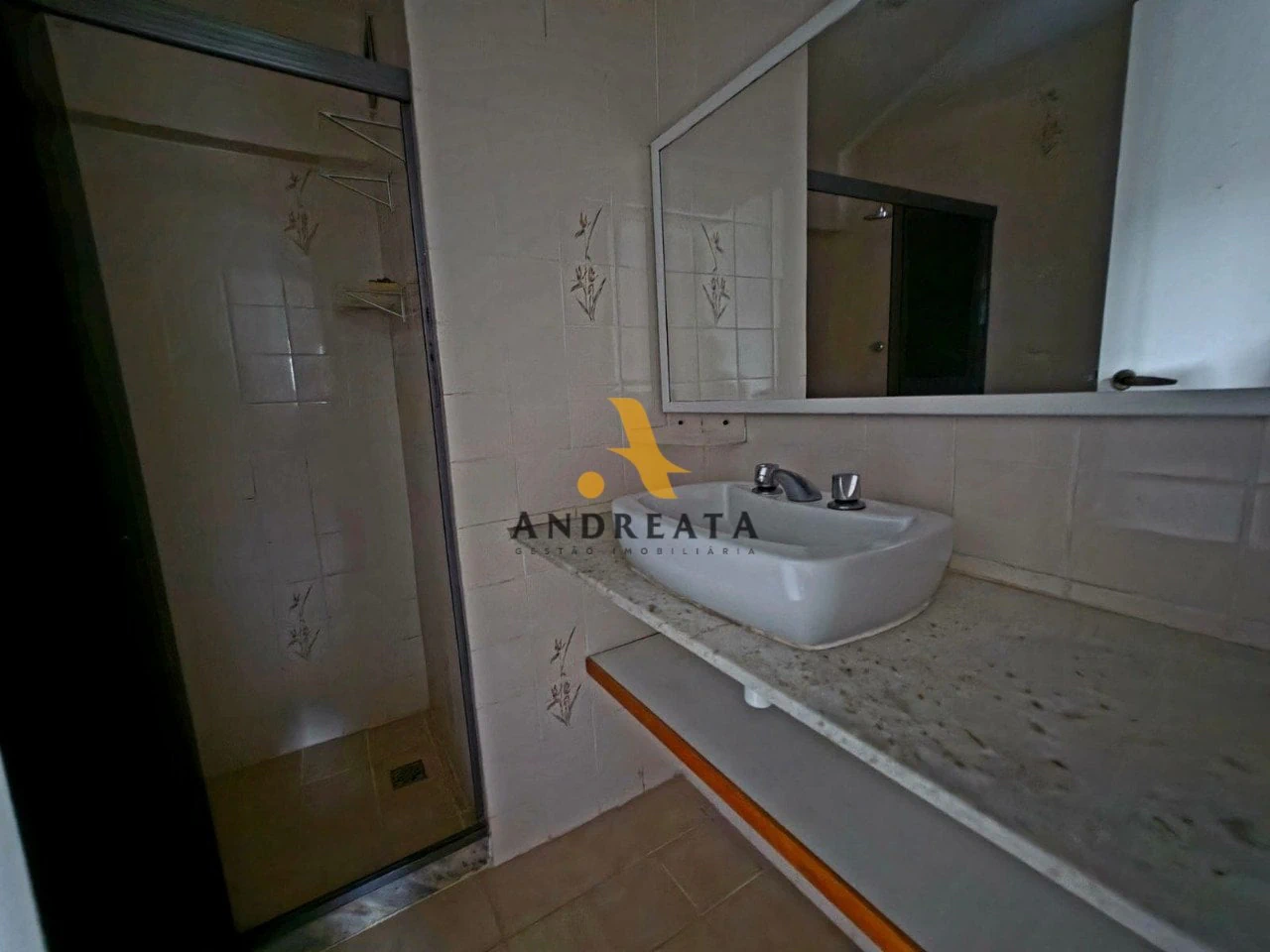 2-bedroom apartment with laundry area and 109 m² — photo 19