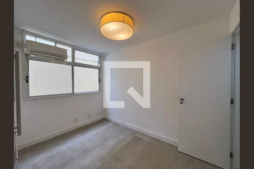 Washing machine in a 3-bedroom apartment, 101 m² — photo 16