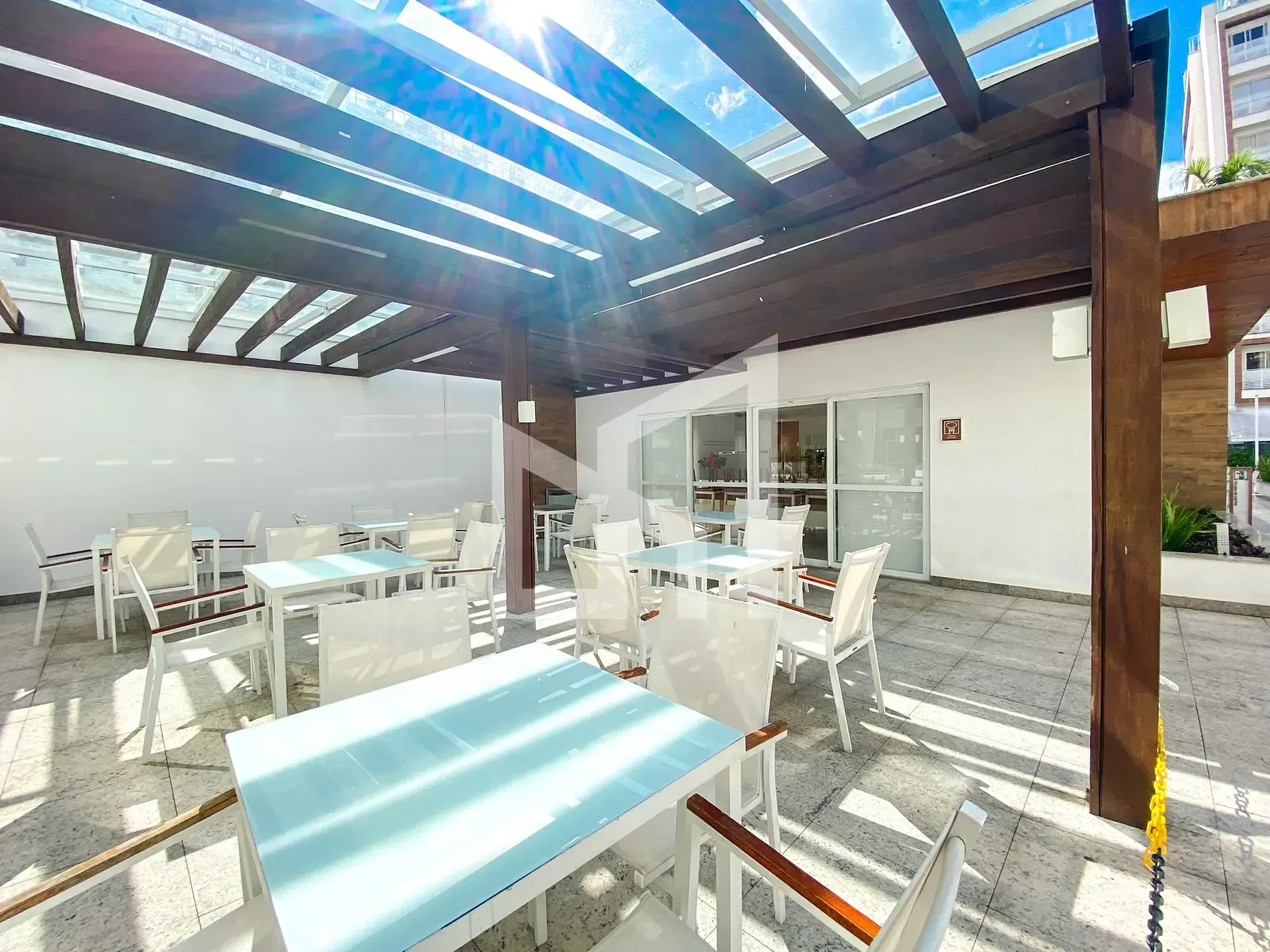 Mountain view in a 2-bedroom apartment, 69 m² — photo 18