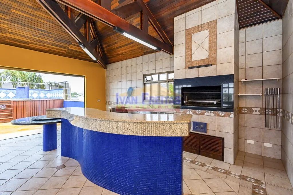 House with 5 bedrooms and balcony, plus 5 parking spots — photo 73