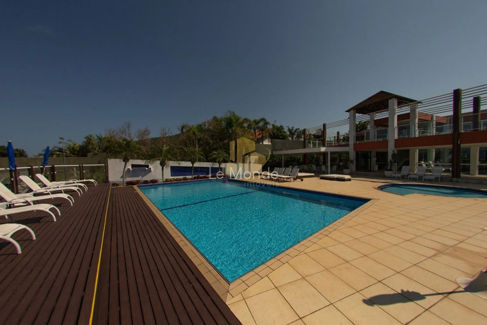 Apartamento amueblado con 4 dormitorios y 382 m² — photo 85
