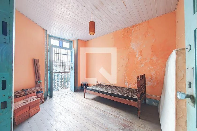 Furnished apartment with 5 bedrooms and 300 m² — photo 32