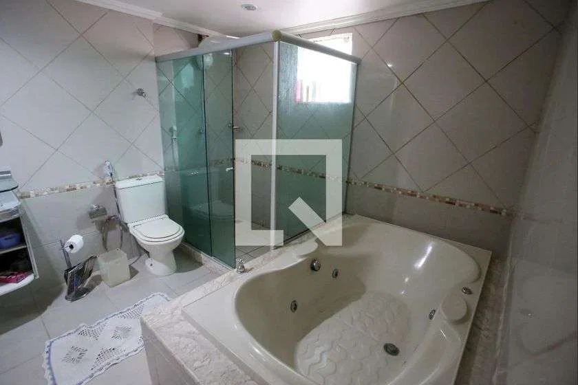 Незмебльований будинок на 6 спалень і приватний сад — photo 23