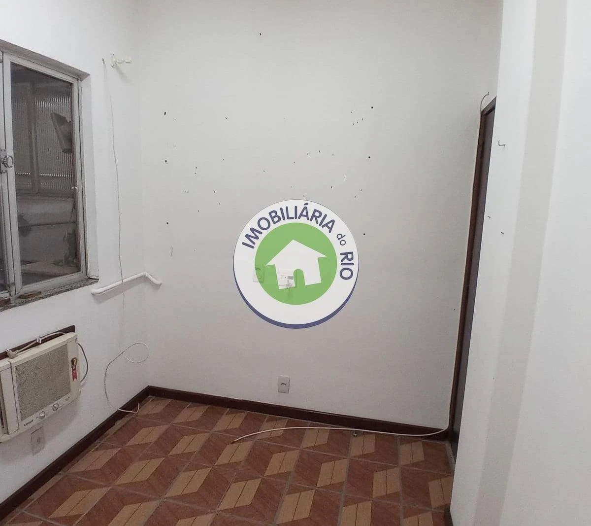 3-bedroom, 2-bath apartment with no parking space — photo 26