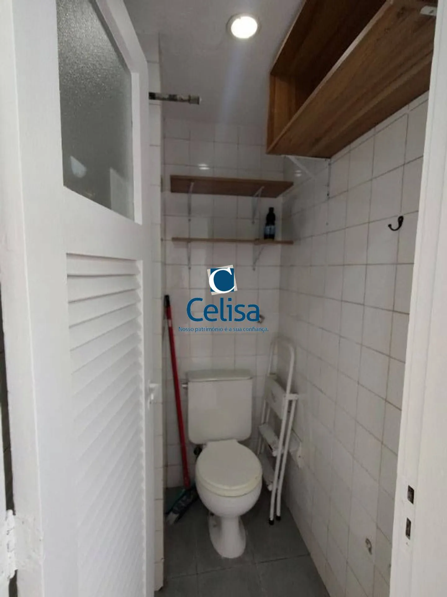 Apartment on the 14th floor with a mountain view — photo 40