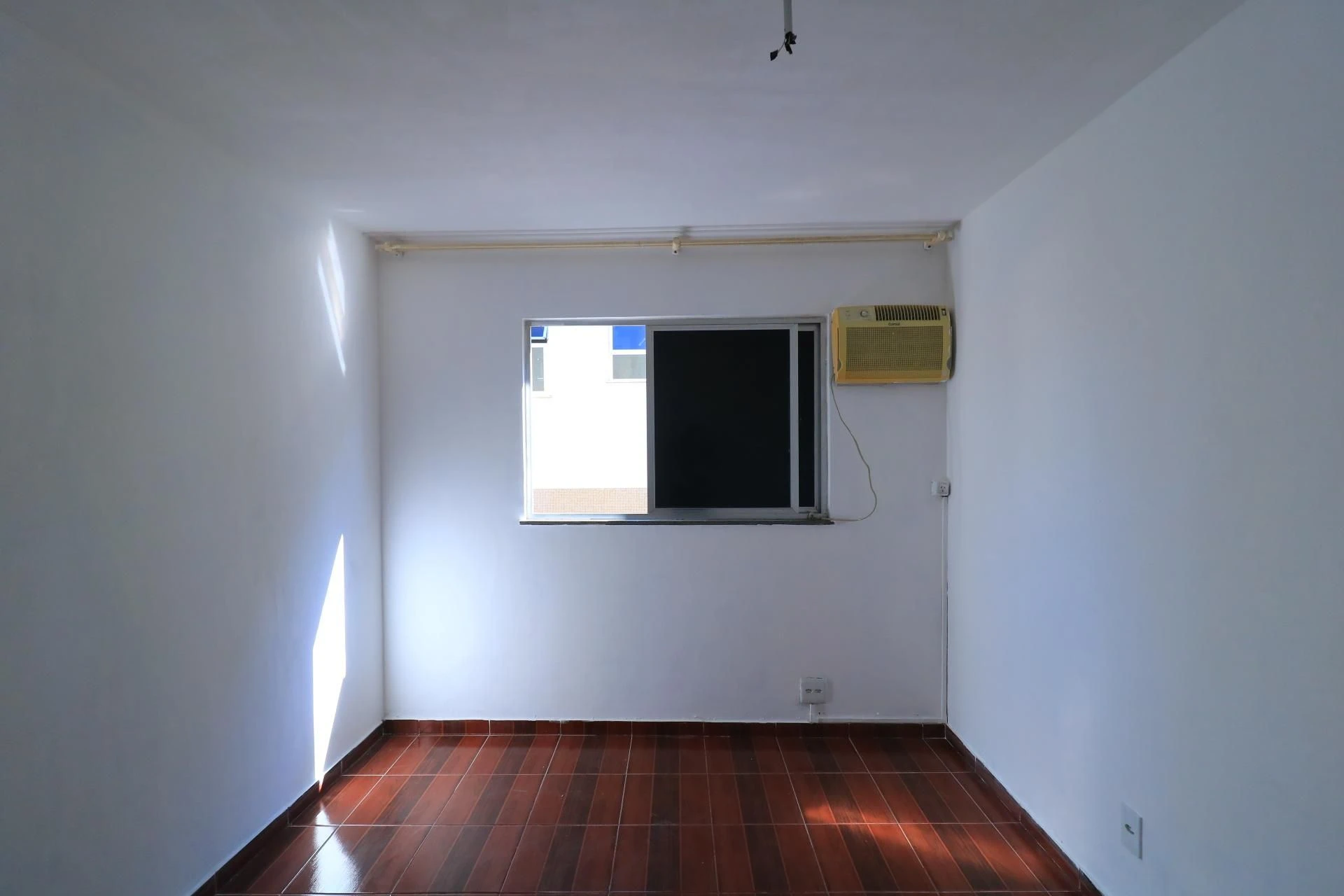 Apartamento sin amueblar de 2 dormitorios con balcón — photo 16