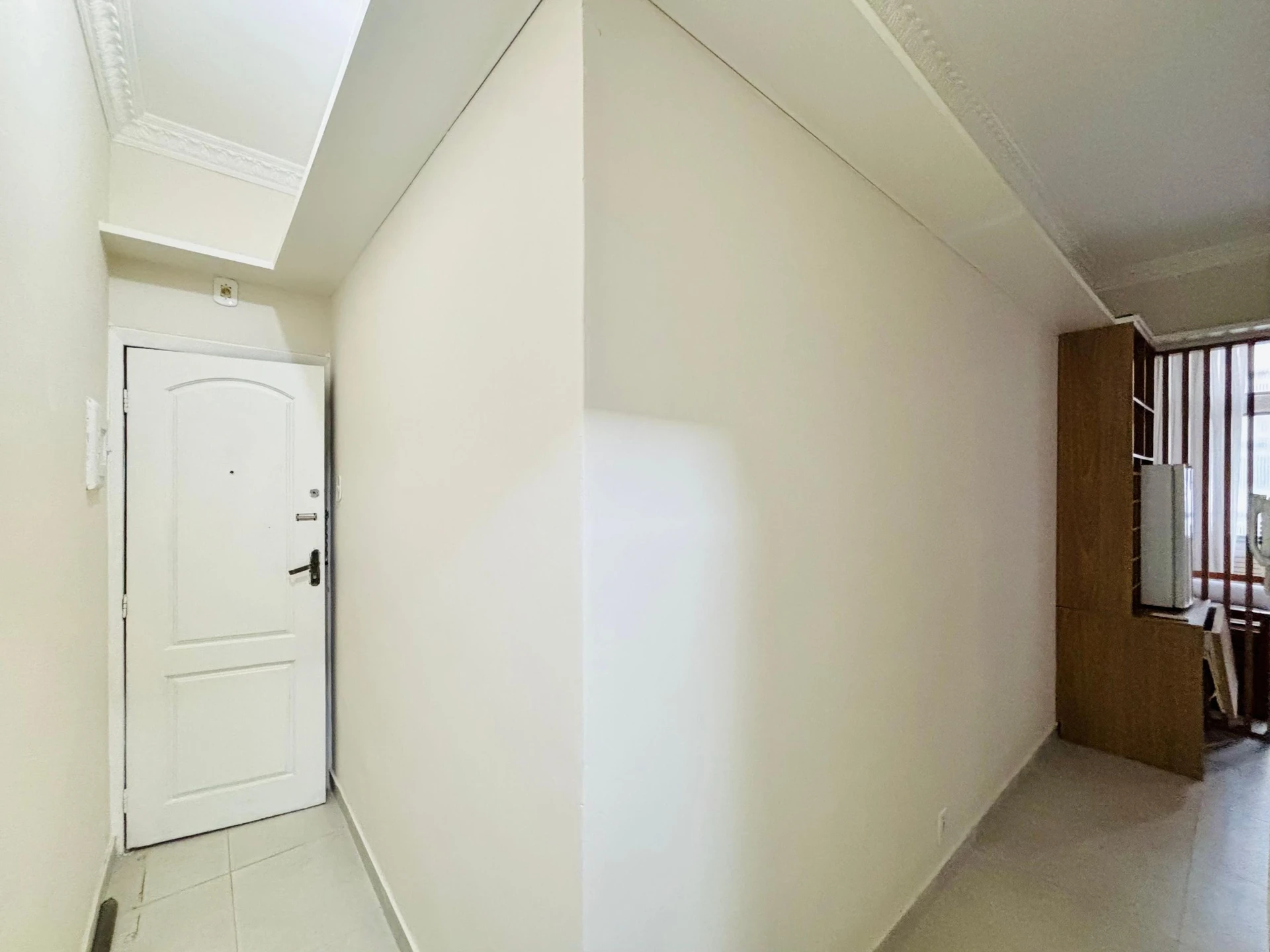 Furnished apartment, 30 m², with a washing machine — photo 2