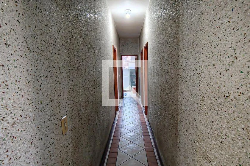 Casa de 420 m² com 4 quartos, 3 vagas e quintal — photo 8