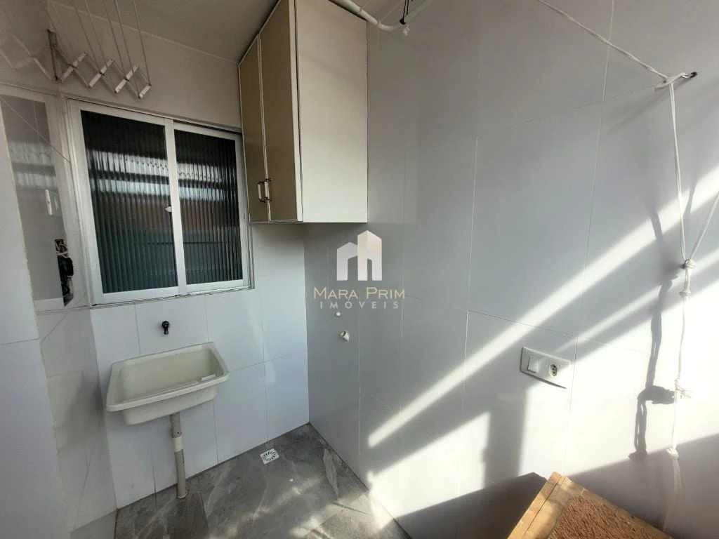 3-bedroom apartment with wood or laminate floors in Curitiba — photo 23