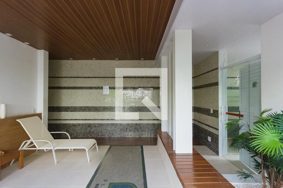 2-bedroom apartment with a home office — photo 4