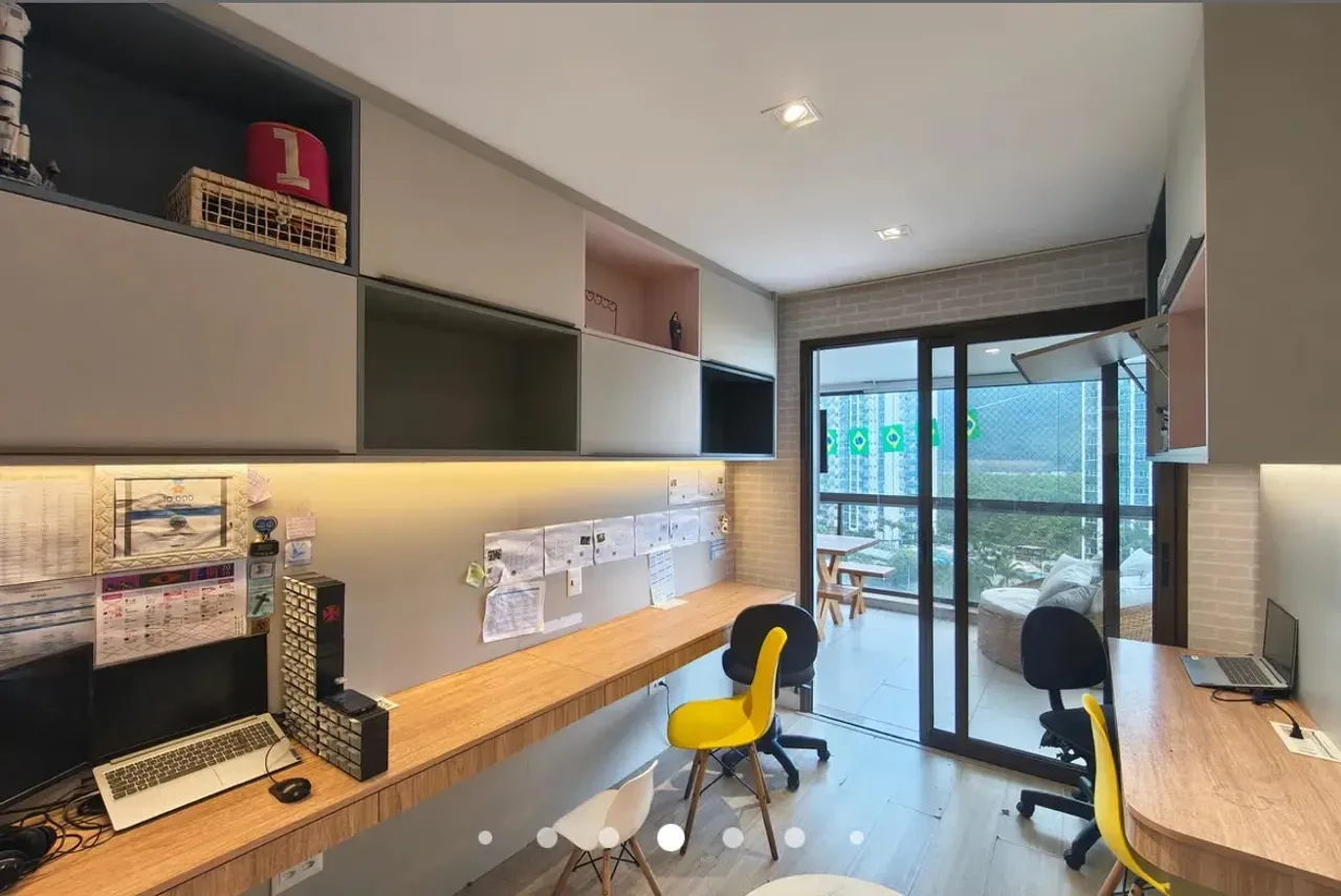 Apartamento amueblado de 4 dormitorios con vistas — photo 15