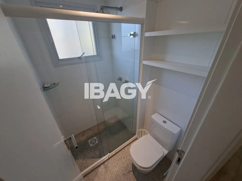 Apartamento amueblado de 3 dormitorios con barbacoa en balcón — photo 37