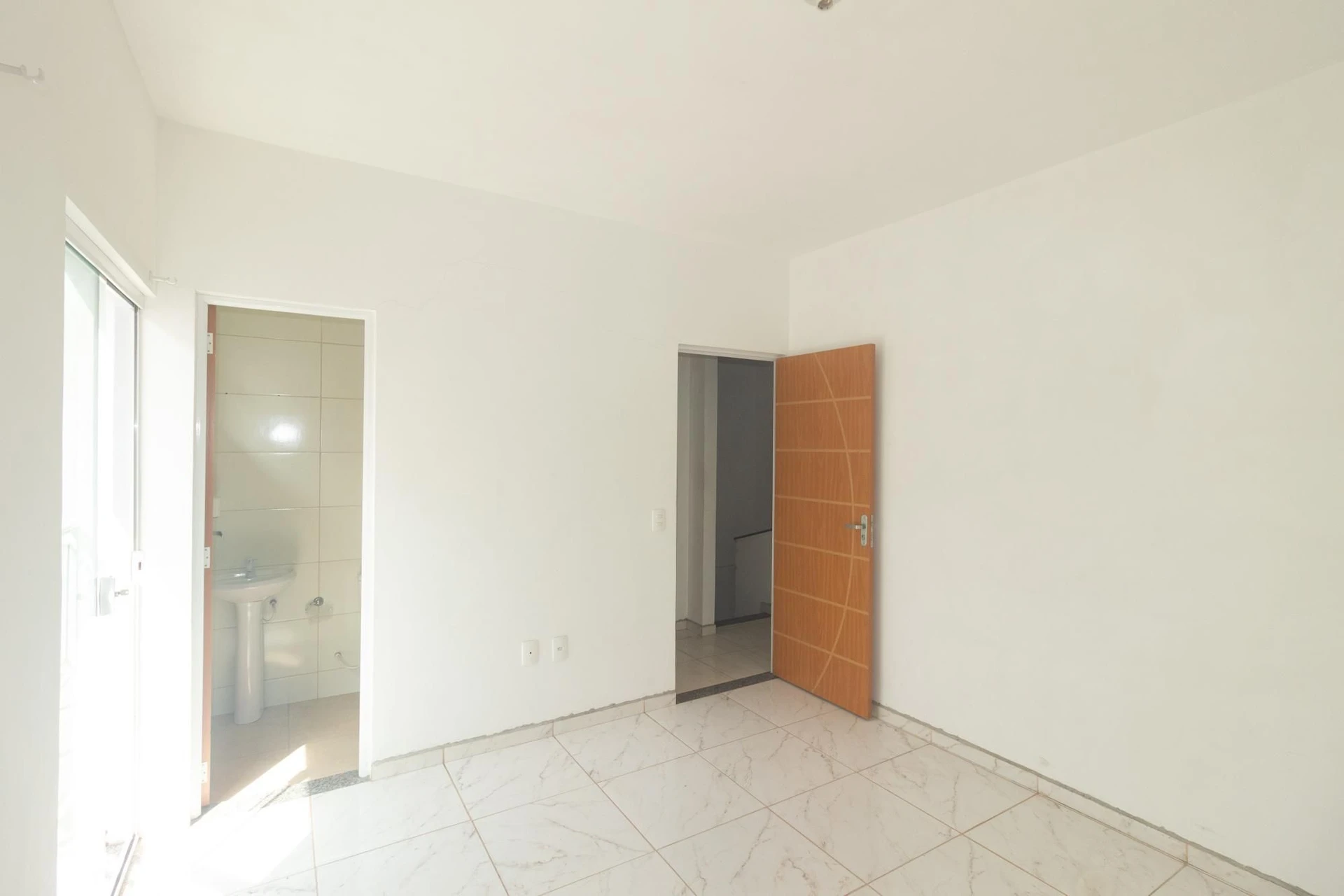 House with 2 bedrooms and balcony plus 1 parking space — photo 32