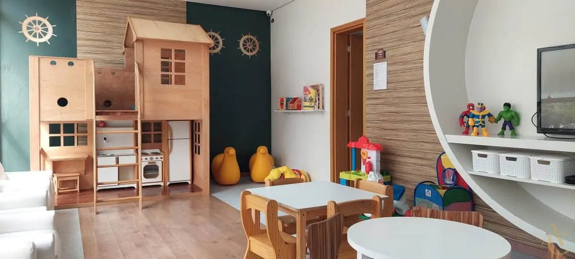 Furnished apartment with 2 en-suite bedrooms and gas kitchen — photo 26