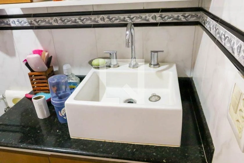 Furnished 71 m² apartment with 2 bedrooms — photo 4