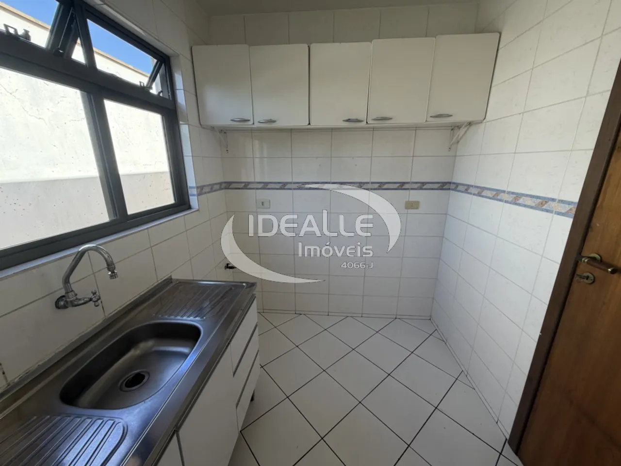 Apartment with a separate kitchen and 2 bedrooms — photo 5