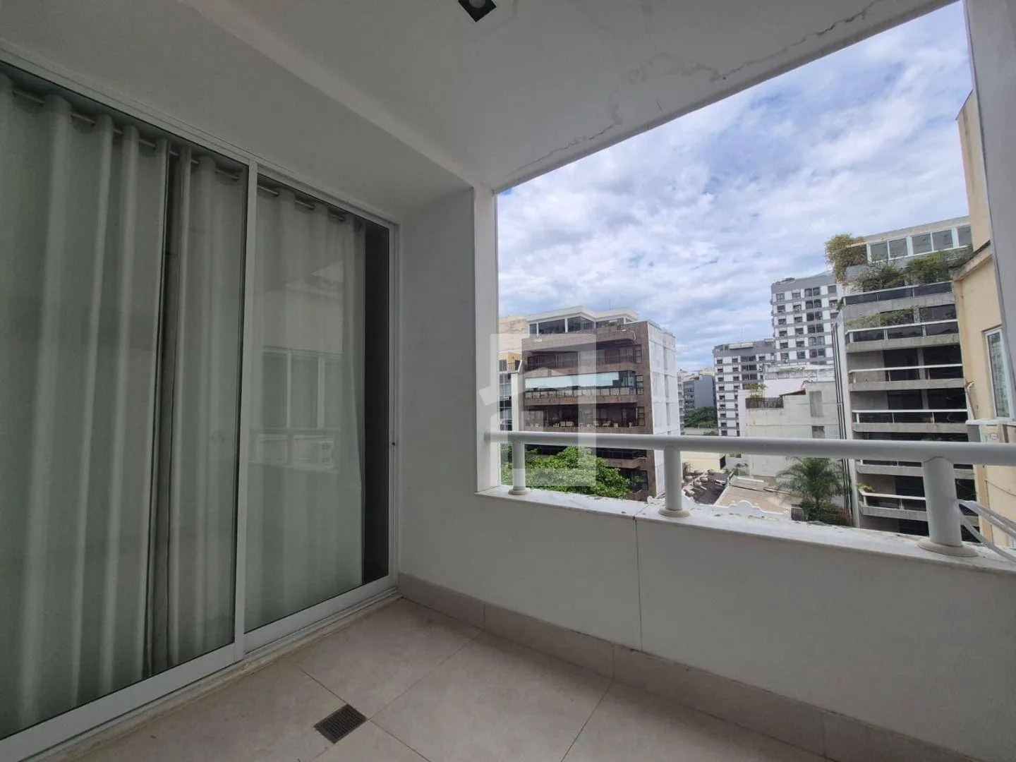 Apartamento com 5 quartos e 5 banheiros, 2 vagas — photo 37