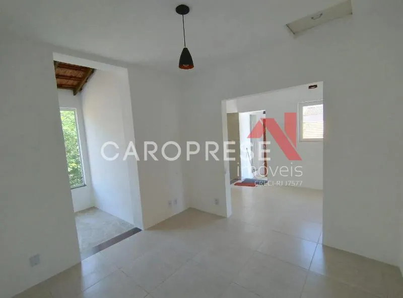 House with no parking, 2 bedrooms, 1 bathroom — photo 9