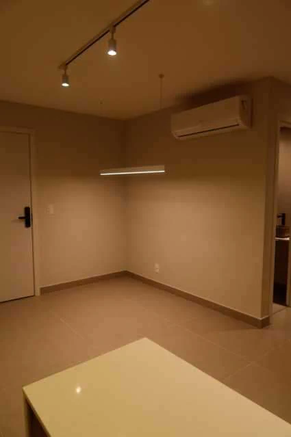 Apartment with 2 bedrooms and an open-plan kitchen — photo 17