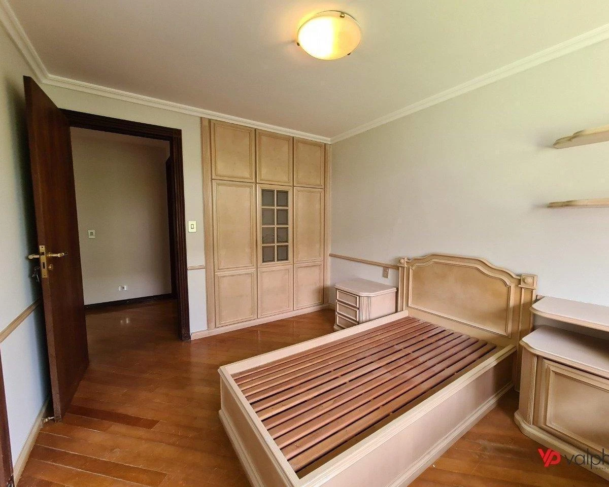 Condo house with 3 bedrooms and 5 bathrooms — photo 50