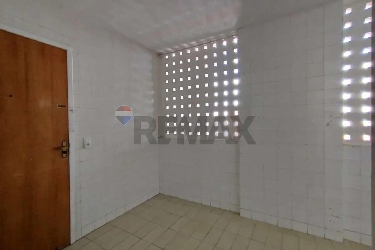 3-bedroom apartment with a closed kitchen and 160 m² — photo 28