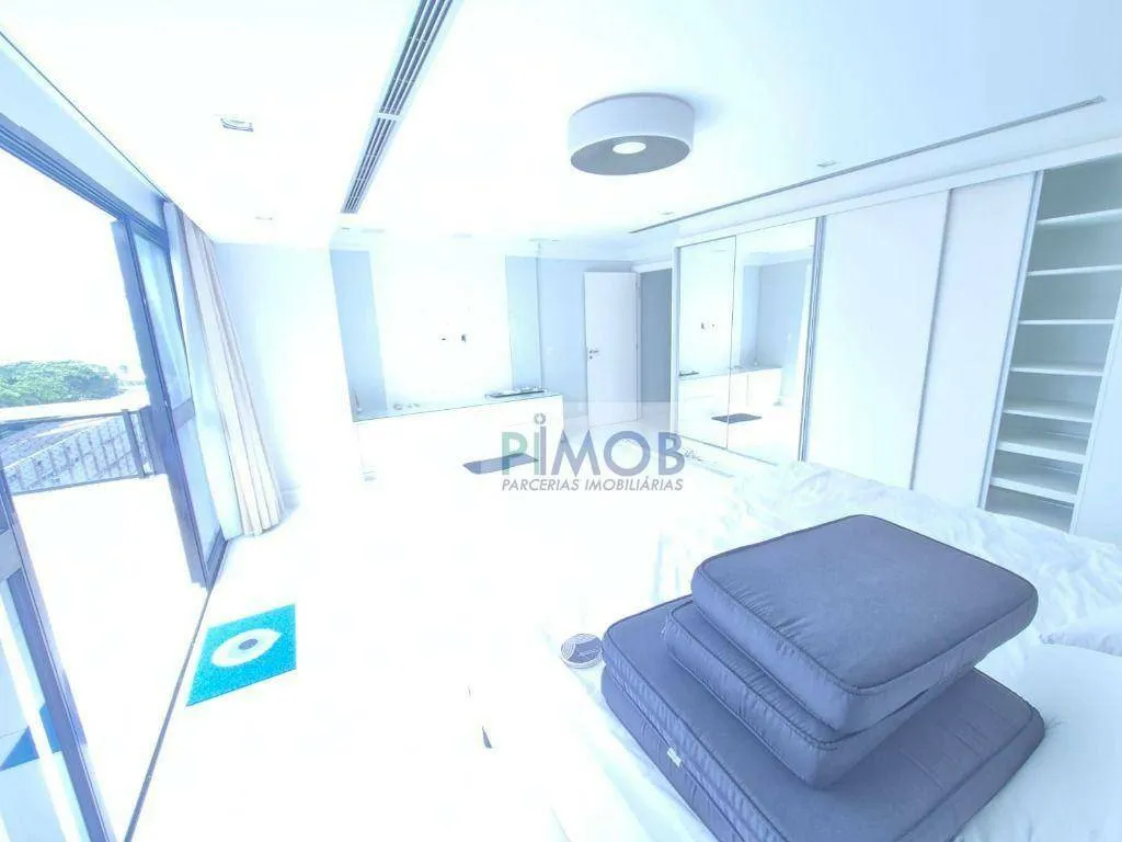 Furnished duplex penthouse with 3 bedrooms and 256 m² — photo 41