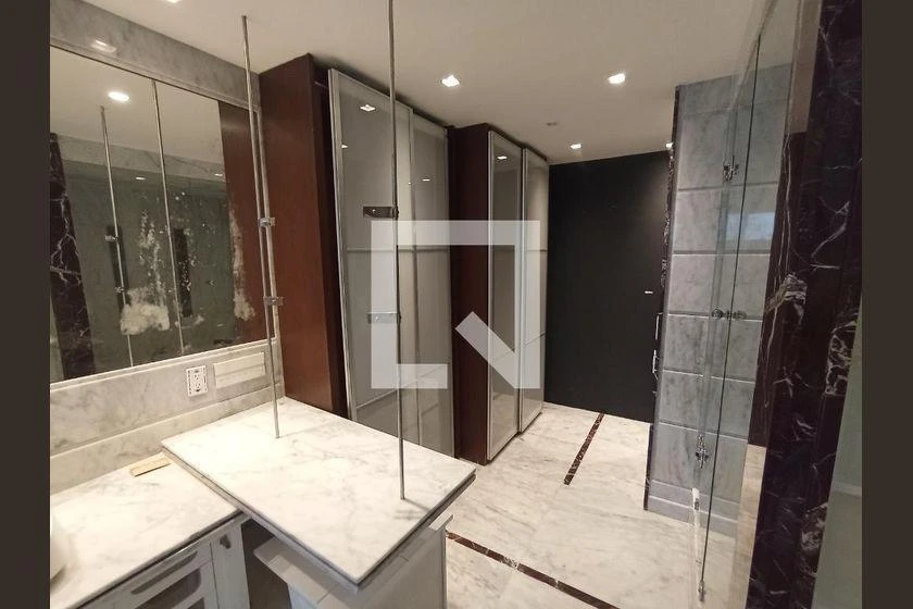Rental apartment with 3 bedrooms and 160 m² — photo 35
