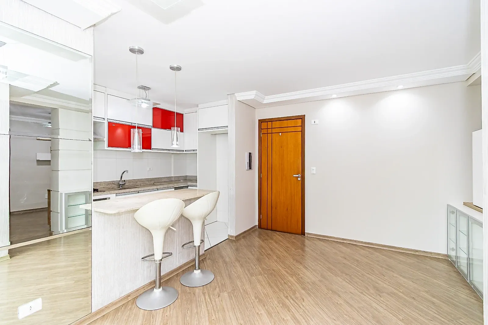 Apartamento de 2 quartos com varanda gourmet, Bacacheri — photo 26
