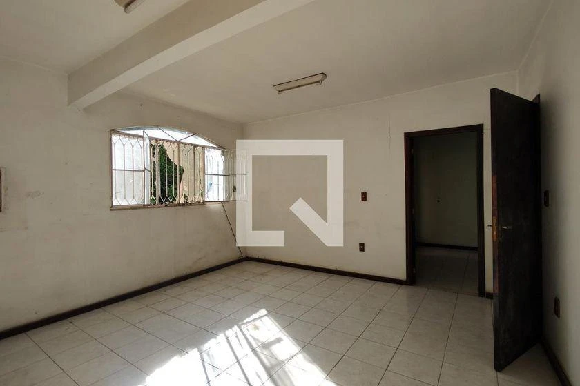 Casa de 4 quartos com jardim privativo e 257 m² — photo 45