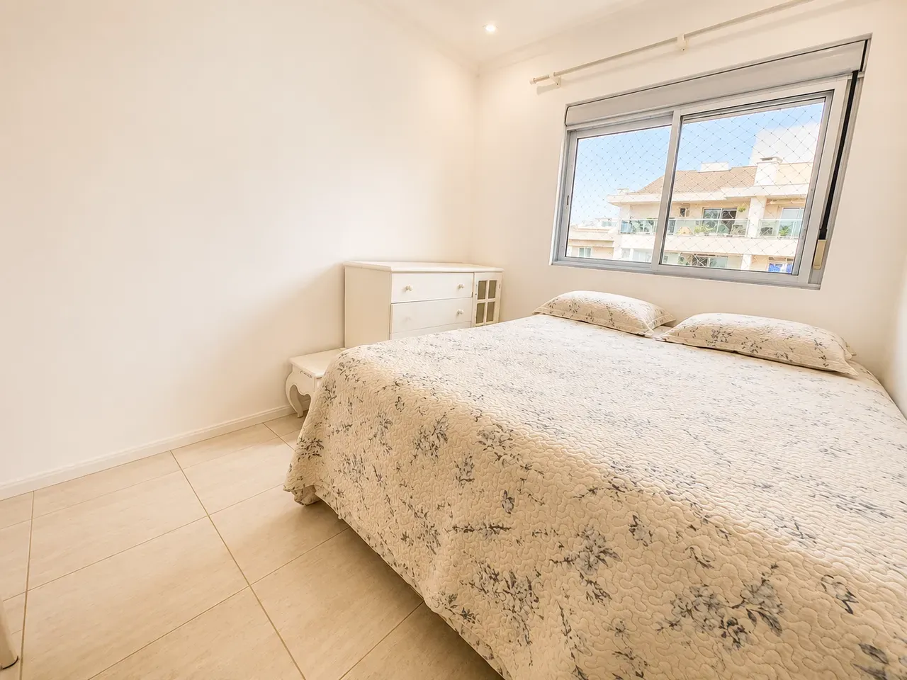 Apartamento amueblado de 3 dormitorios con suite y 2 plazas — photo 18