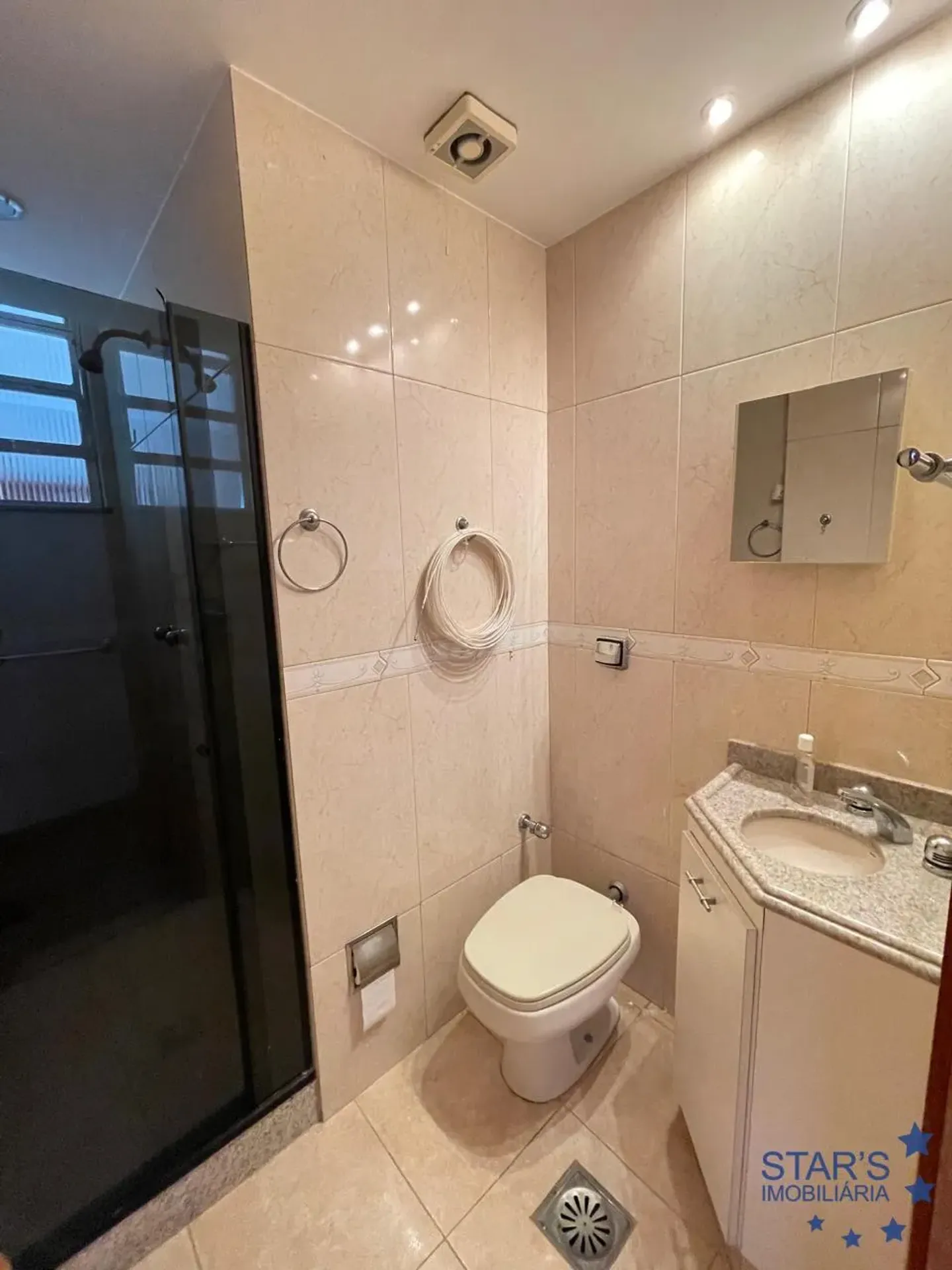 Квартира с 3 спальнями и 2 ванными, кухня на газу — photo 21