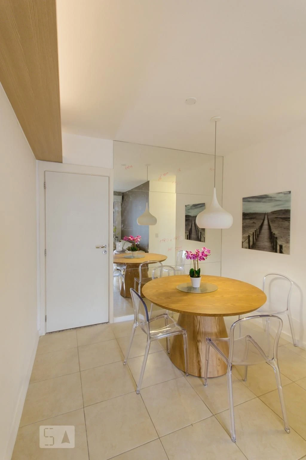 60 m² apartment with a walk-in closet and a home office — photo 14