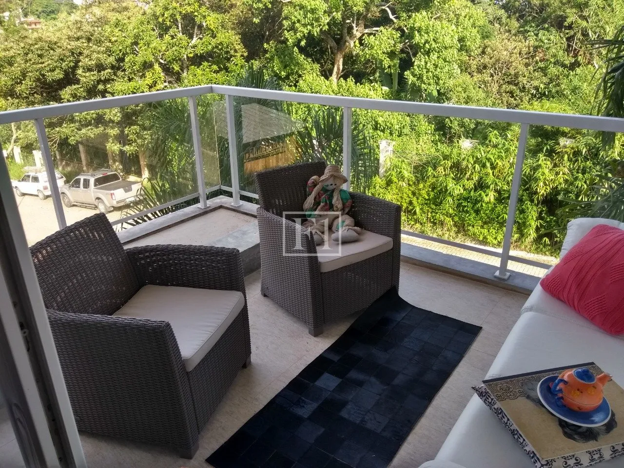 Furnished house, 450 m², with floor-to-ceiling windows — photo 58