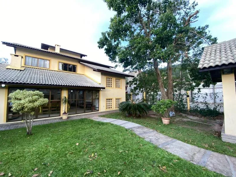 Меблированный дом 500 м² с 4 спальнями и 2 парковками — photo 26
