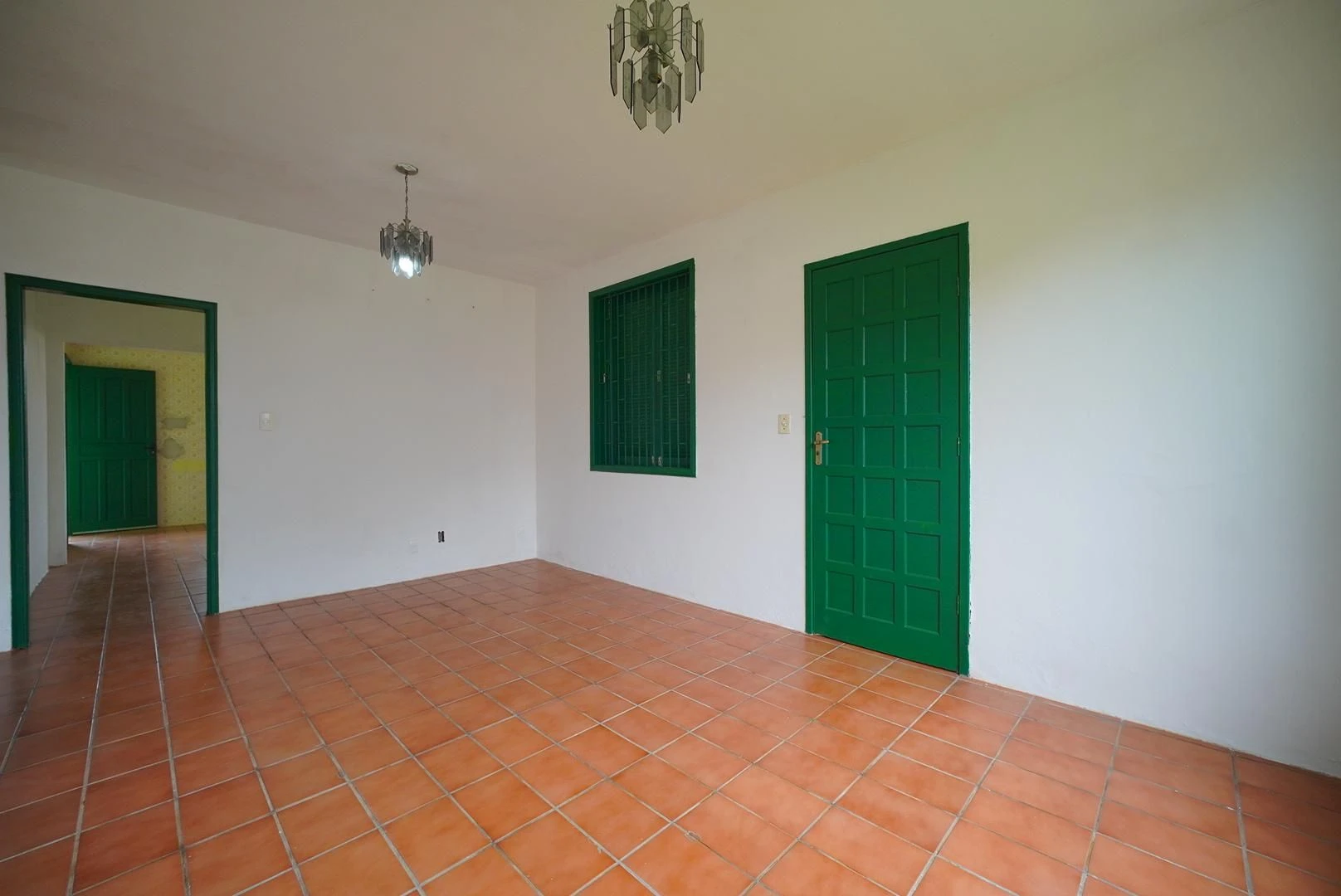 175 m² house with a mountain view and a grill on the balcony — photo 17