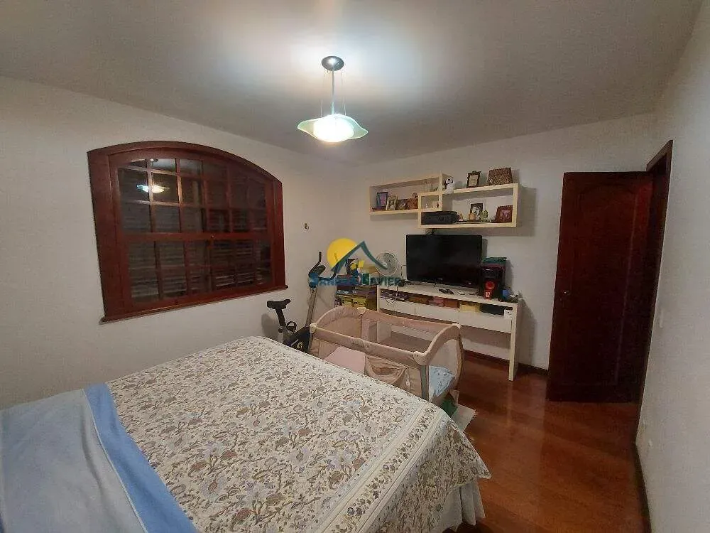 House with 4 bedrooms and 5 bathrooms for rent — photo 33