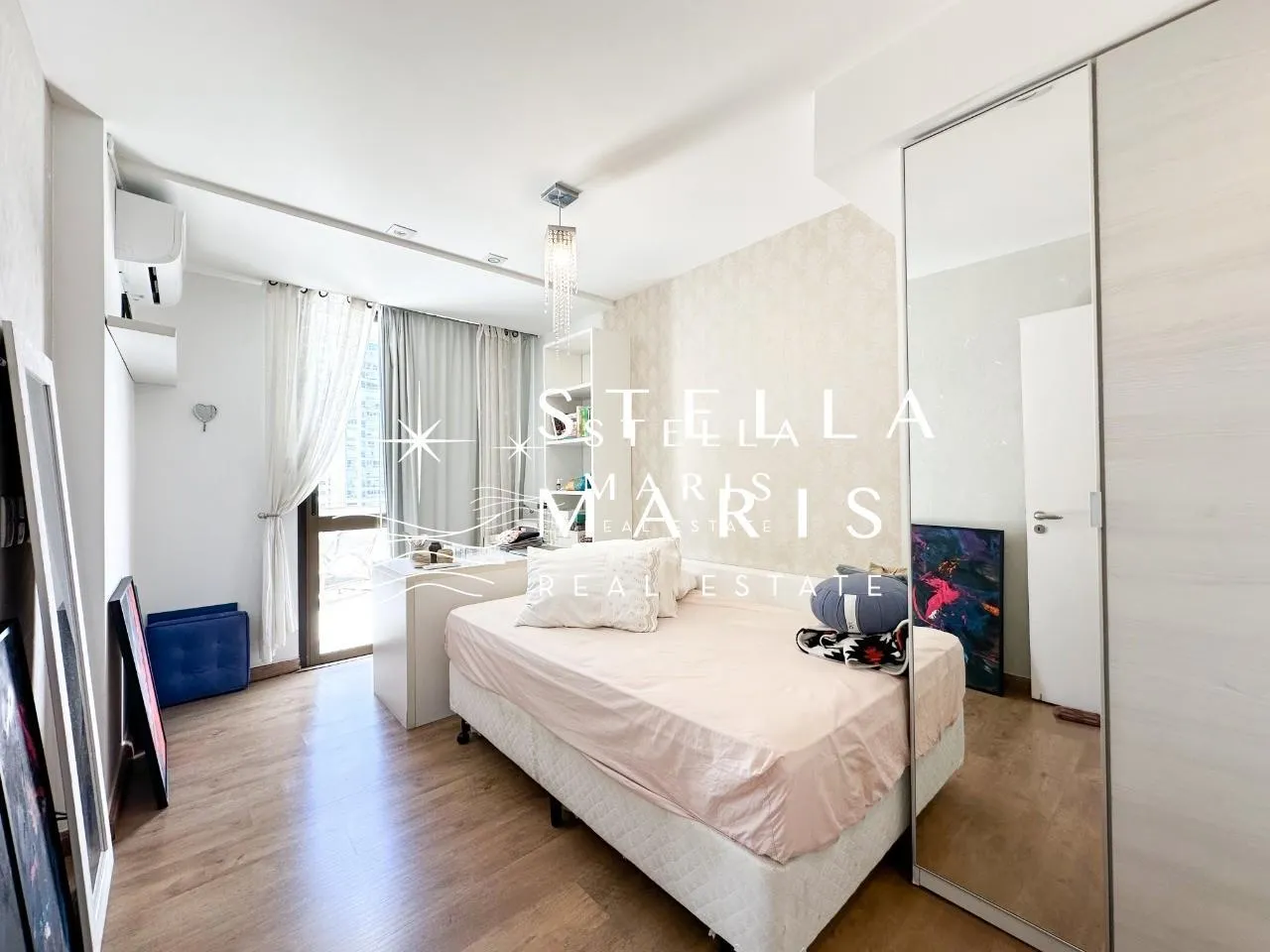 Furnished apartment with 3 bedrooms and a balcony — photo 11