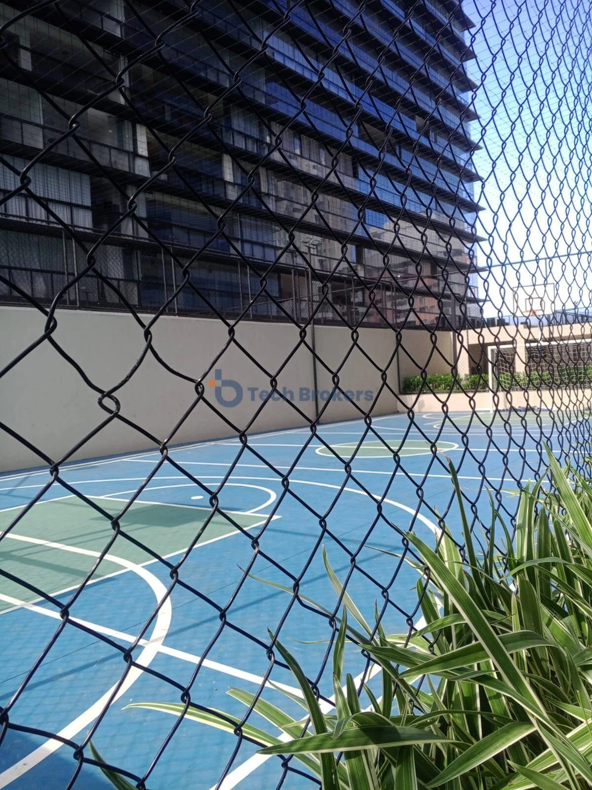 Apartment, 83 m², with a glass-enclosed balcony — photo 23