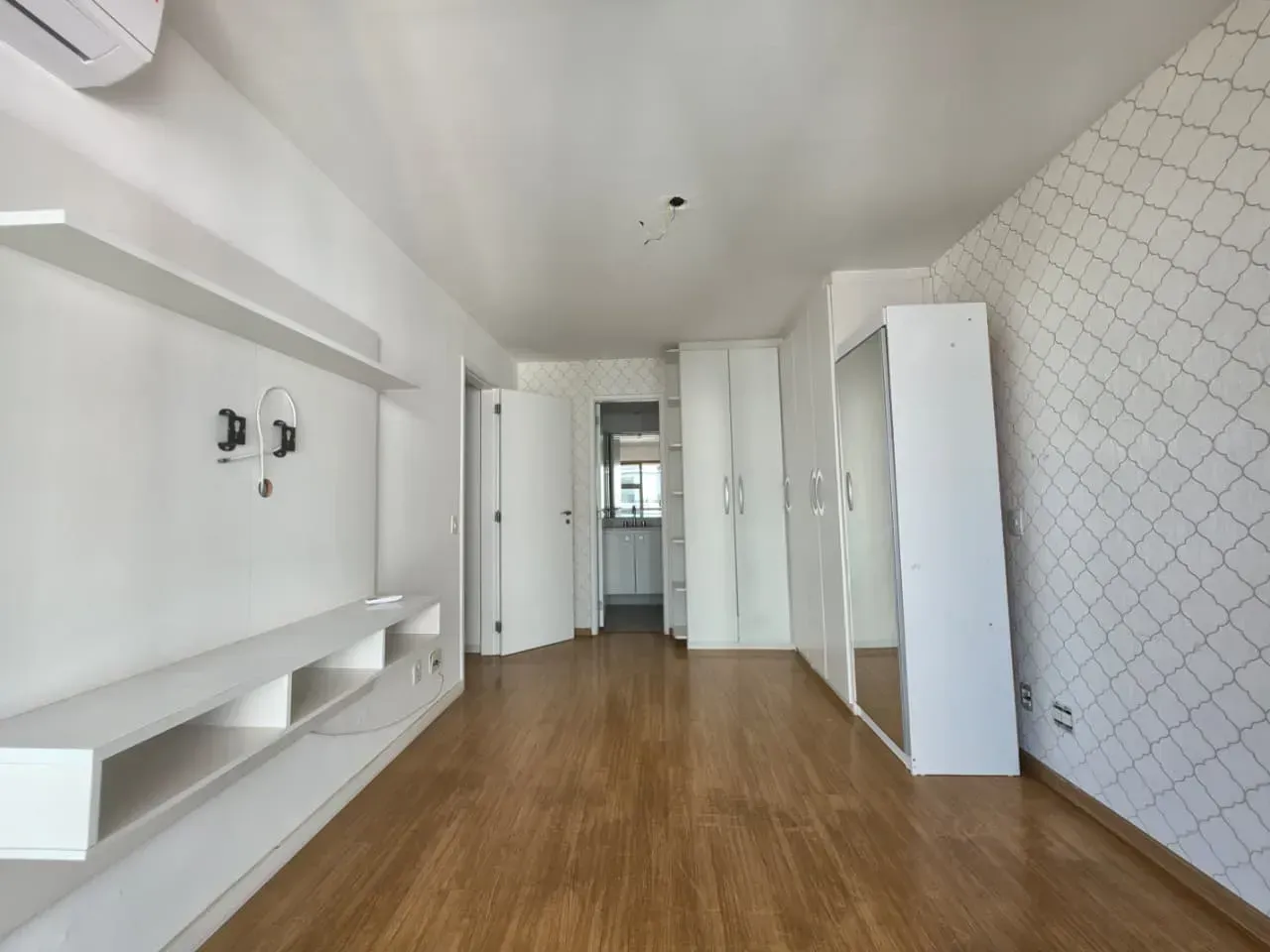 Penthouse with 3 bedrooms and 4 bathrooms, 198 m² — photo 20