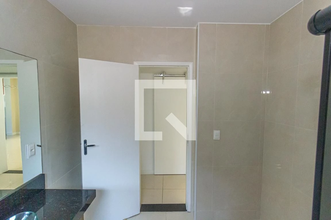 420 m² house with a jacuzzi and a private pool — photo 85