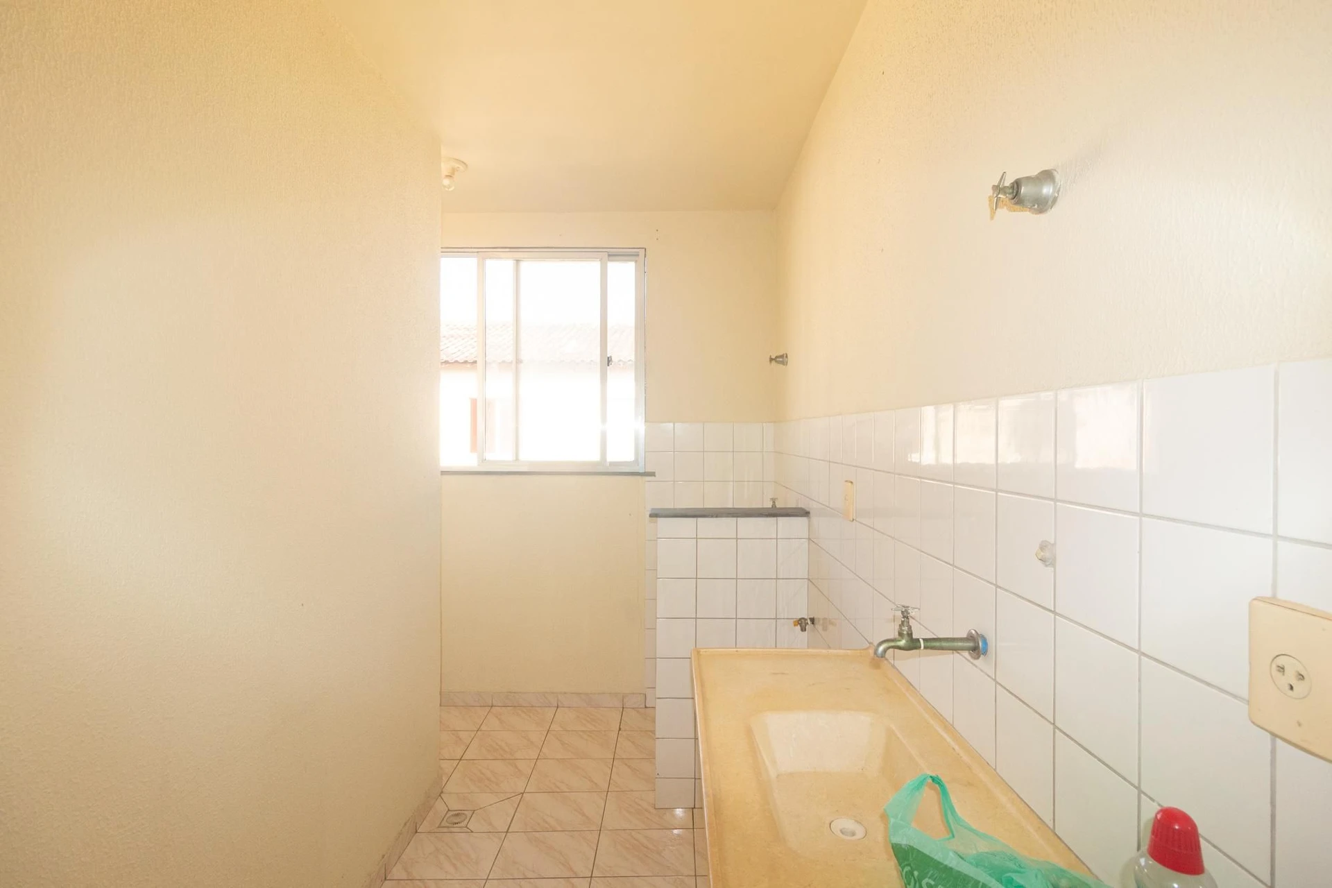 Квартира с 2 спальнями, 1 парковкой и зоной стирки — photo 21