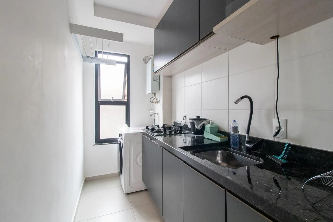 One-bedroom apartment with a washing machine in Curitiba — photo 2